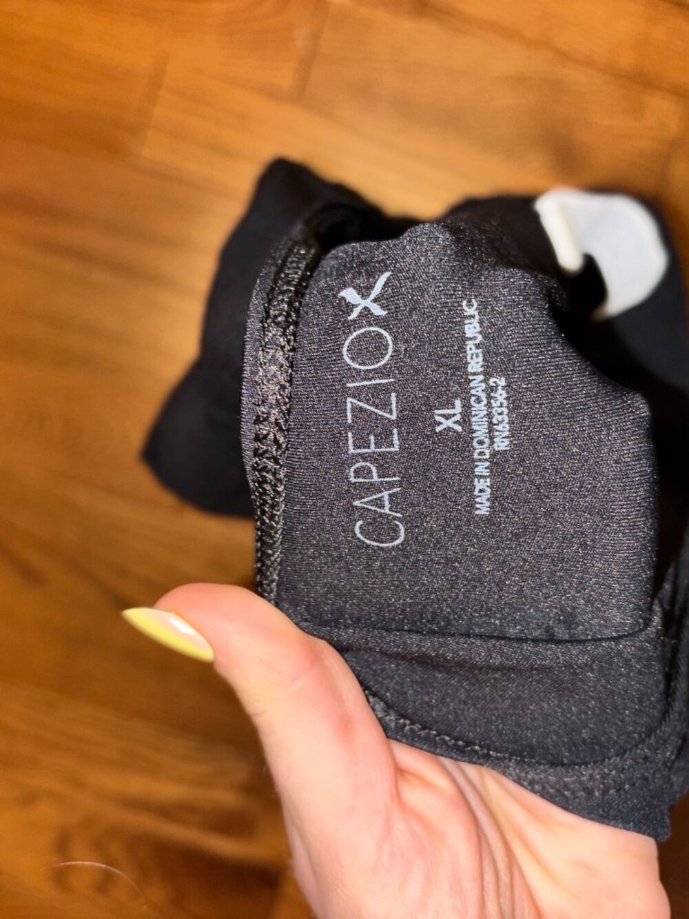 Capezio Black Short Sleeve Leotard - Picture 3 of 3